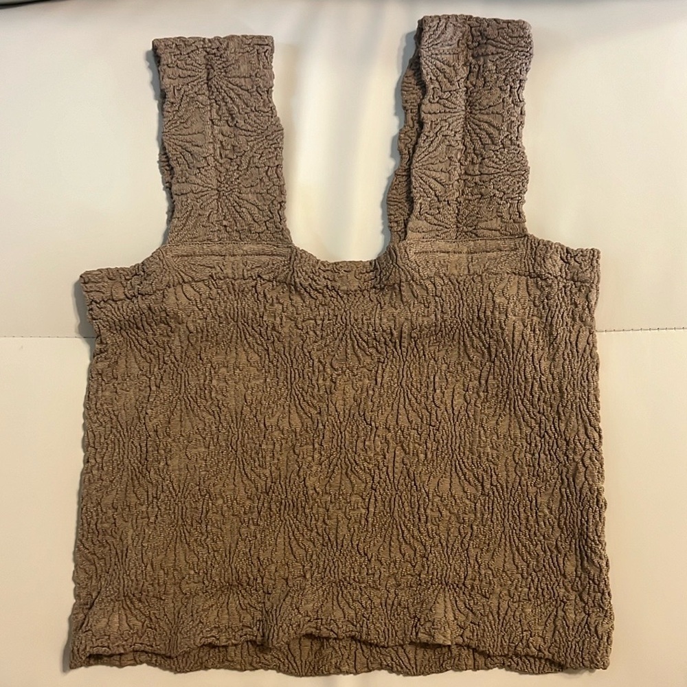aura stretchy tank